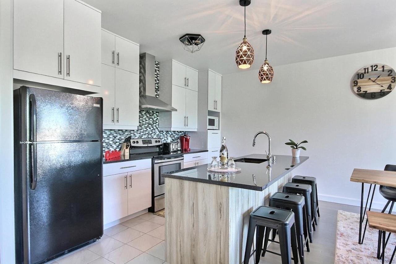 Good Vibes Only -Modern And Spacious 2 Bedroom Condo 4 Beds Free Parking, Gym Квебек Екстериор снимка